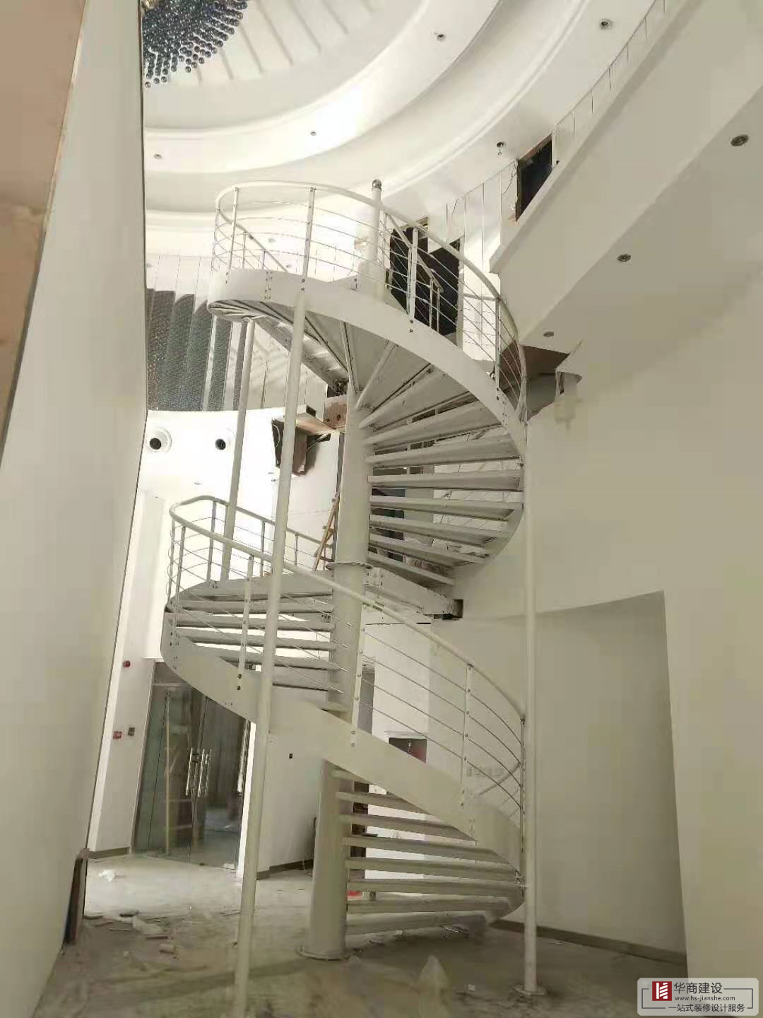 什么是鋼結(jié)構(gòu)旋轉(zhuǎn)樓梯？